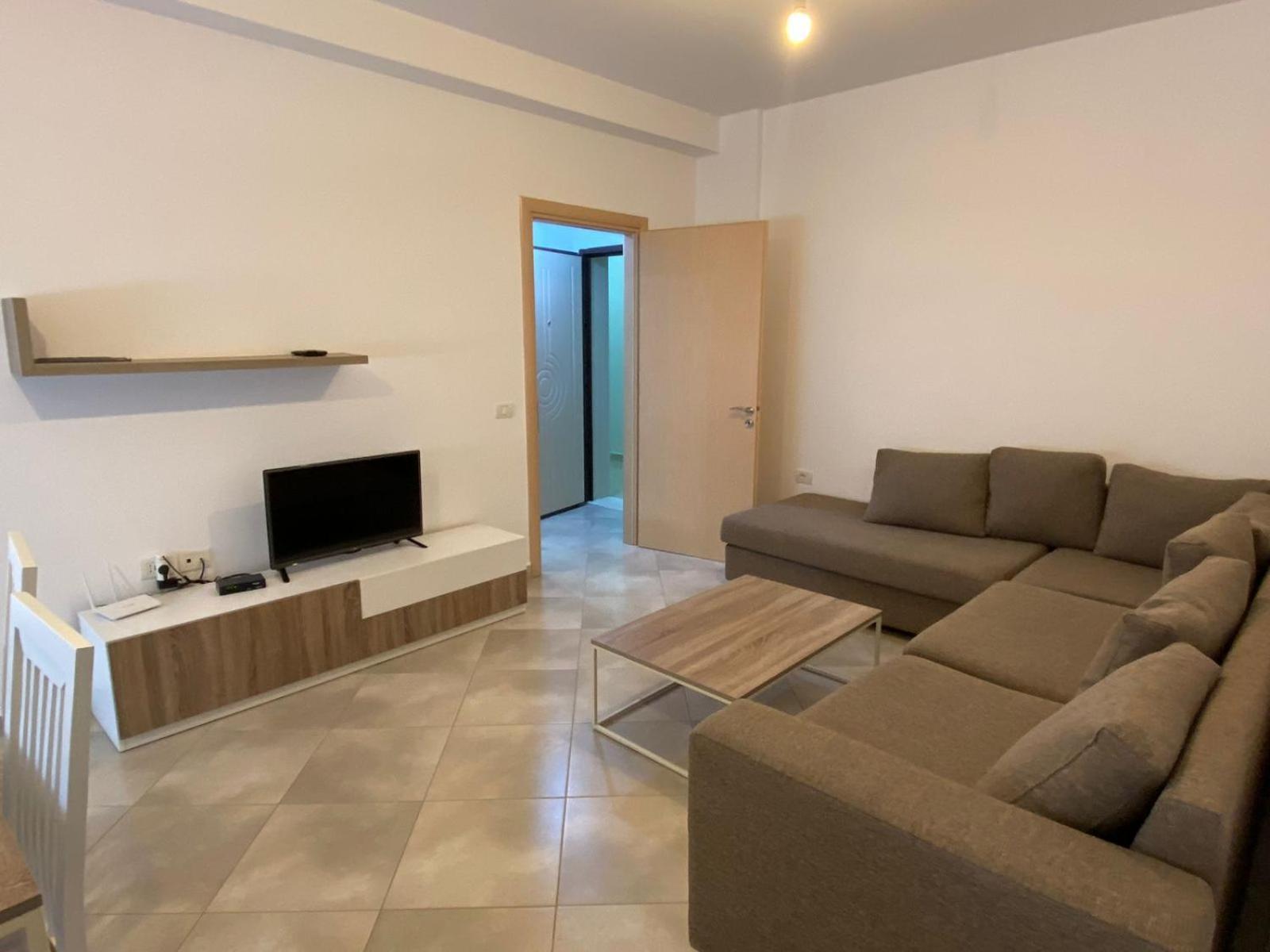 Hotel Fish Land Plazhi San Pietro Bagian luar foto