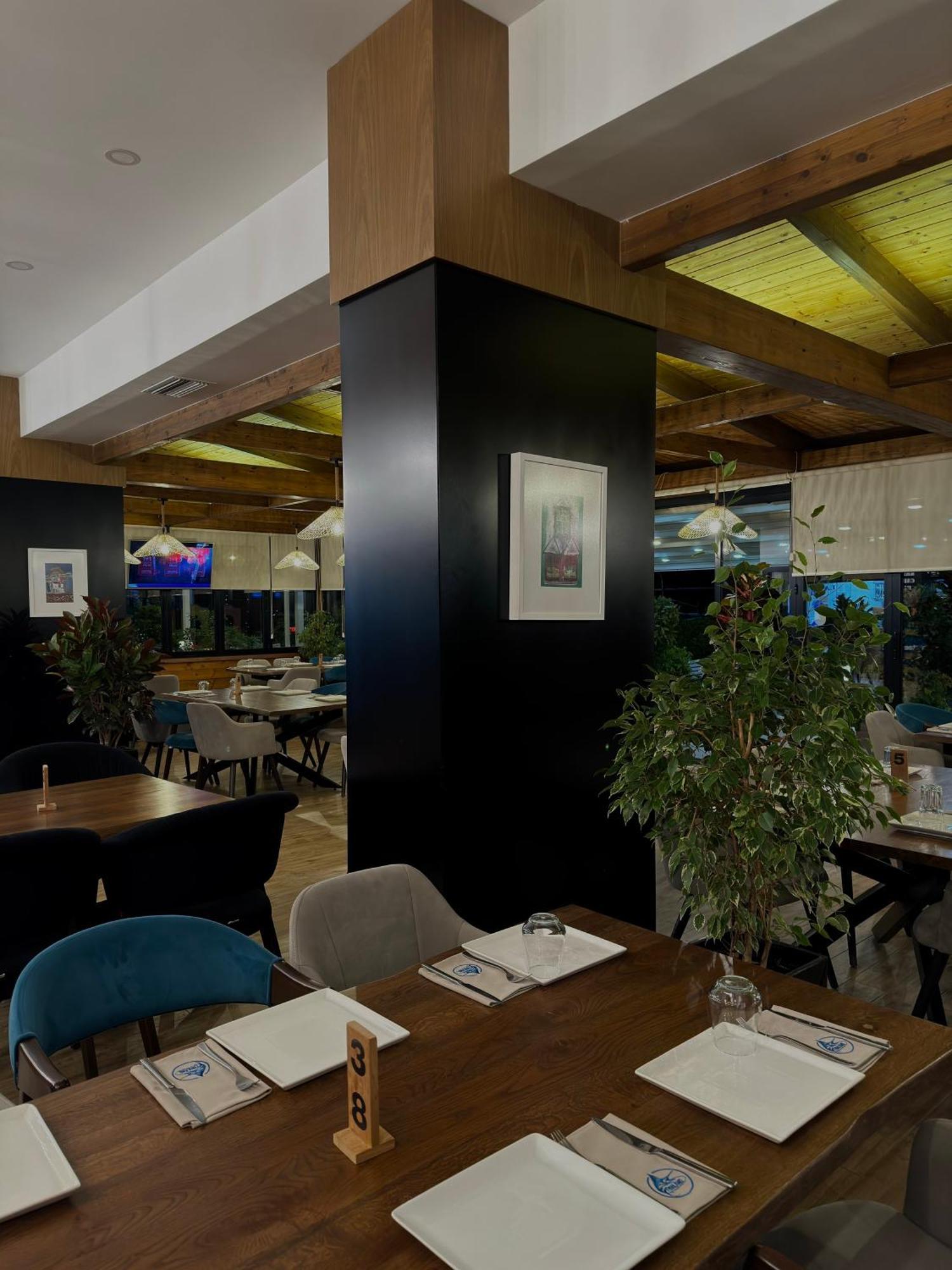 Hotel Fish Land Plazhi San Pietro Bagian luar foto