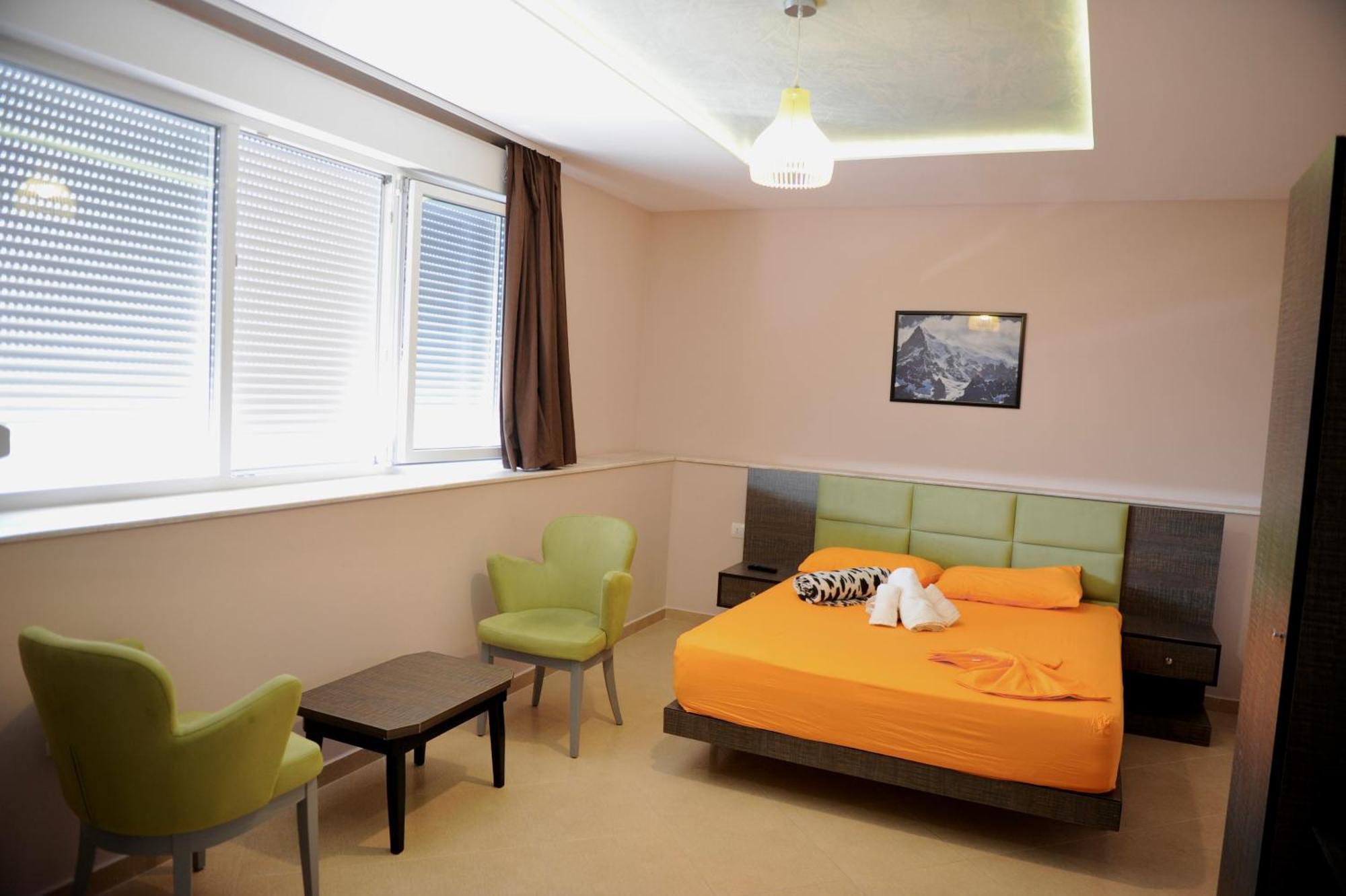 Hotel Fish Land Plazhi San Pietro Bagian luar foto