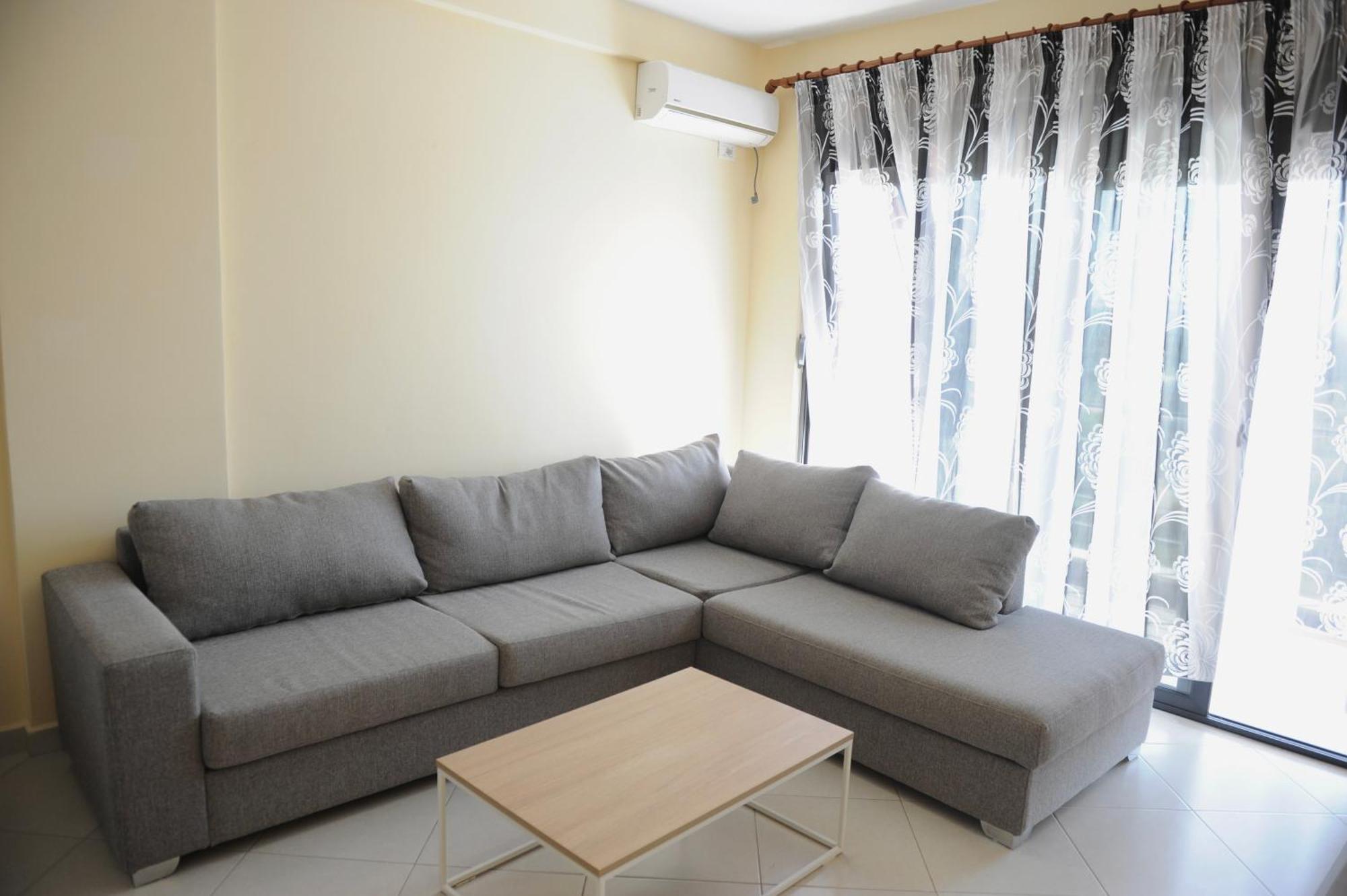 Hotel Fish Land Plazhi San Pietro Bagian luar foto