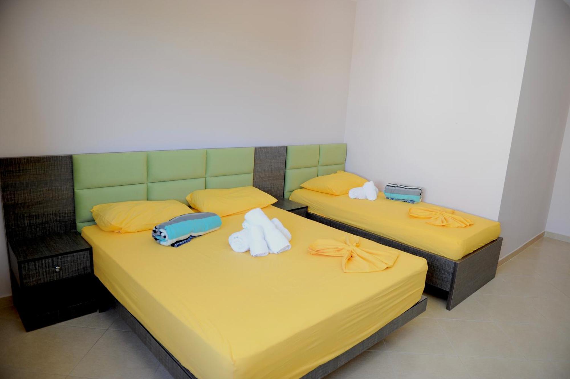 Hotel Fish Land Plazhi San Pietro Bagian luar foto