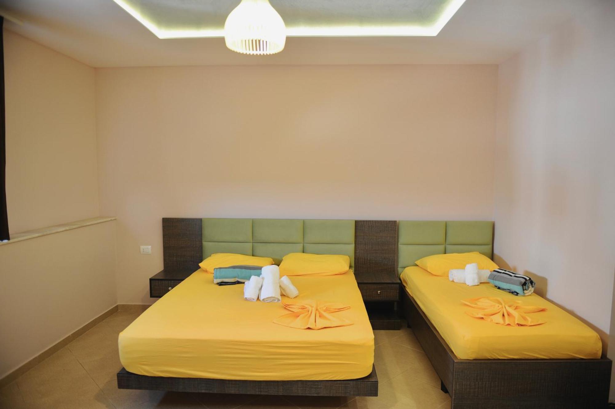 Hotel Fish Land Plazhi San Pietro Bagian luar foto