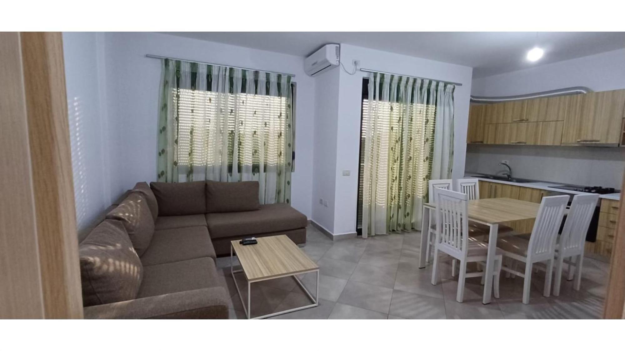 Hotel Fish Land Plazhi San Pietro Bagian luar foto
